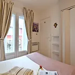 La Berceau De Bernadette - Bernadette's Cradle - Near Bernadette'house Bed & Breakfast