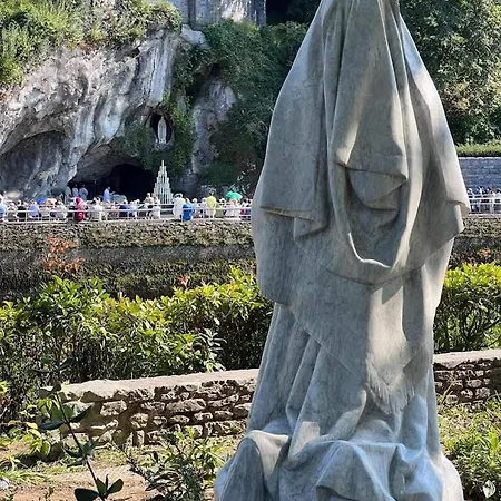 Panzió La Berceau De Bernadette - Bernadette's Cradle - Near Bernadette'house 3*