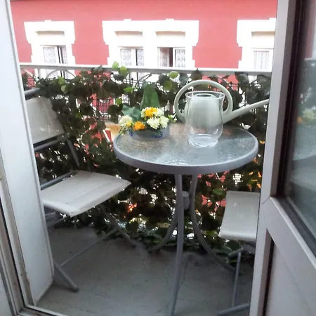 Panzió La Berceau De Bernadette - Bernadette's Cradle - Near Bernadette'house