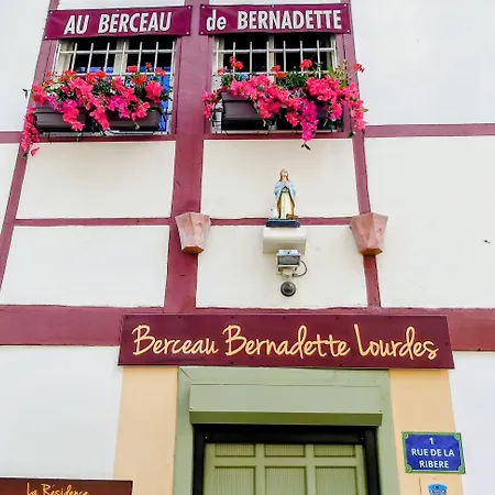 住宿加早餐酒店 La Berceau De Bernadette - Bernadette's Cradle - Near Bernadette'house 卢德