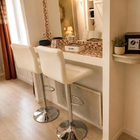 Au Berceau De Bernadette - Bernadette'S Cradle - Near Bernadette'House فندق مبيت وإفطار 3*