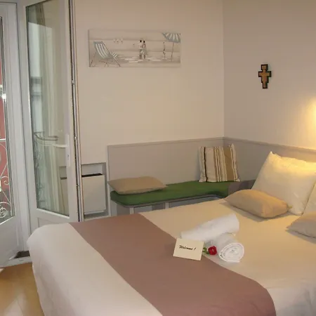 La Berceau De Bernadette B&B 루르드