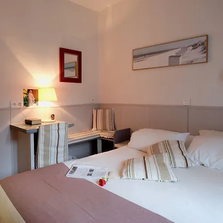 Au Berceau de Bernadette - Bernadette's cradle - Near Bernadette'House Bed & Breakfast Lourdes