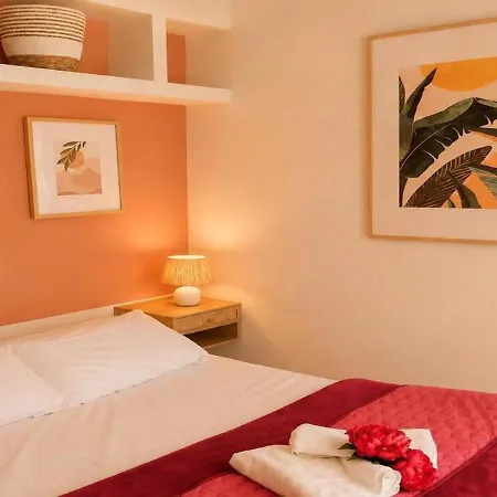 Bed & Breakfast Au Berceau de Bernadette - Bernadette's cradle - Near Bernadette'House 3*