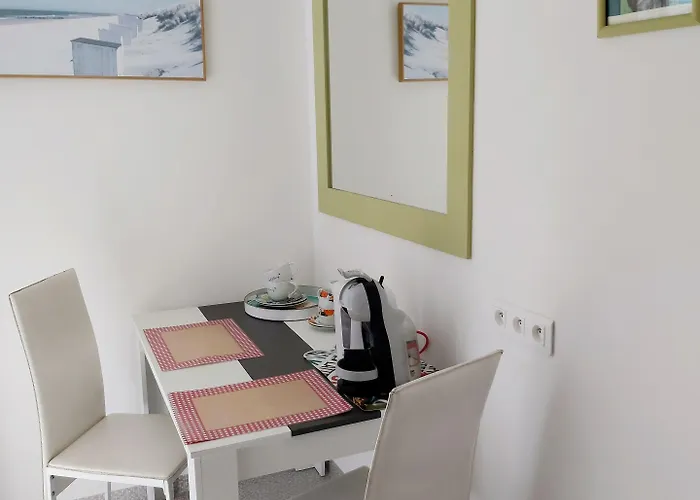 La Berceau De Bernadette - Bernadette's Cradle - Near Bernadette'house B&B 3*