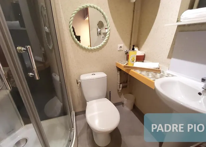 La Berceau De Bernadette - Bernadette's Cradle - Near Bernadette'house 루르드