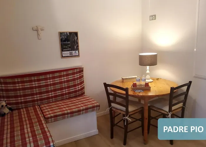 La Berceau De Bernadette - Bernadette's Cradle - Near Bernadette'house B&B 3*