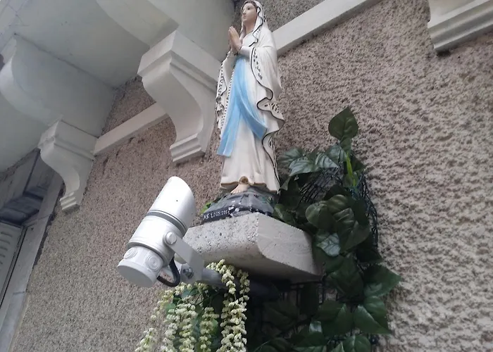 Oda ve Kahvaltı La Berceau De Bernadette - Bernadette's Cradle - Near Bernadette'house