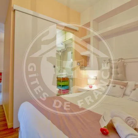 La Berceau De Bernadette - Bernadette's Cradle - Near Bernadette'house Отель типа 